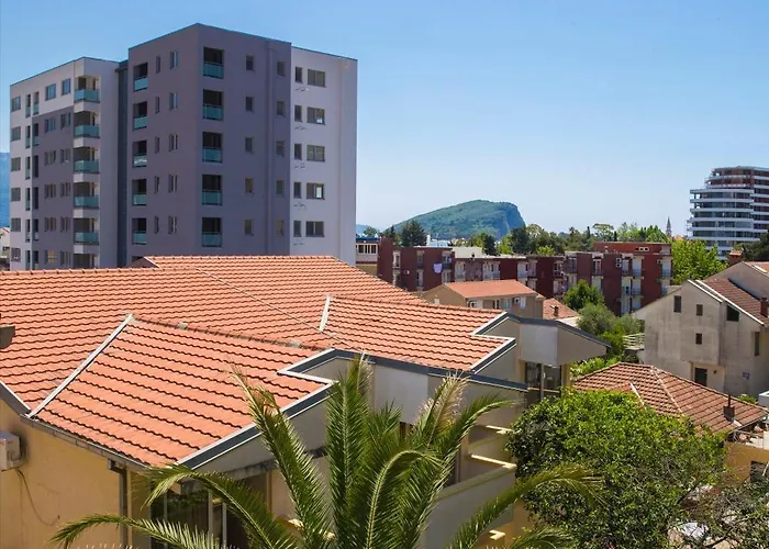 Diamond Apartments